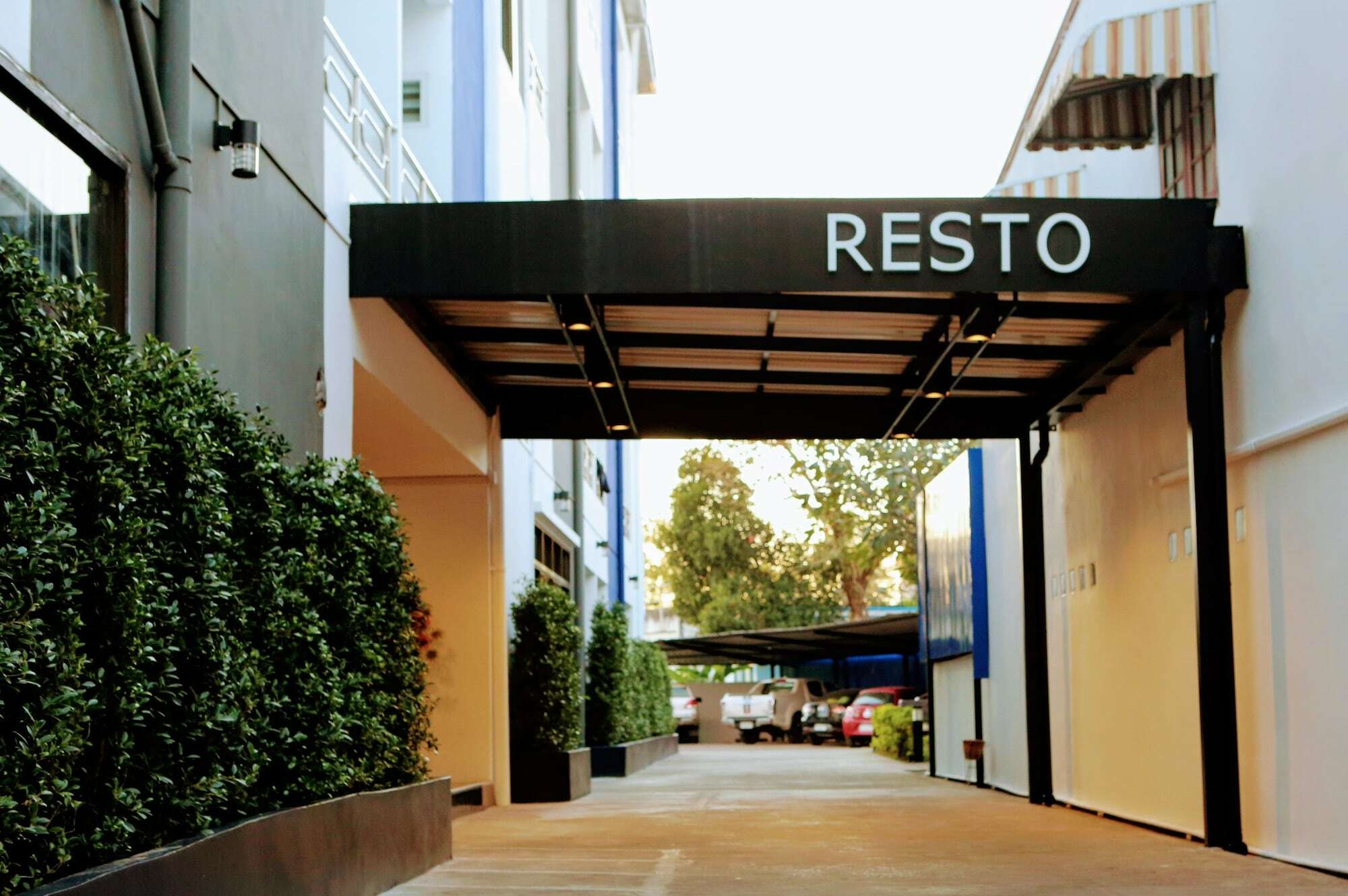 The Resto Hotell Udon Thani Exteriör bild